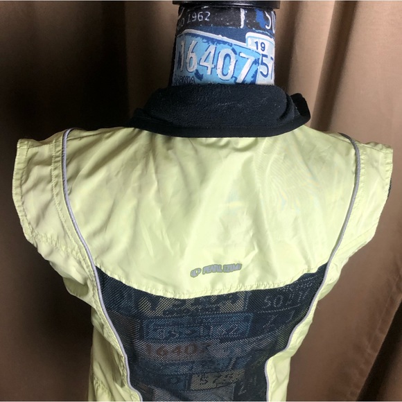 IQ Pearl iZumi Zip Front Vest with Mesh Back - Picture 9 of 14